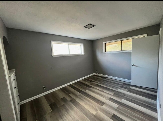 Building Photo - 5629 W Lincoln Creek Dr