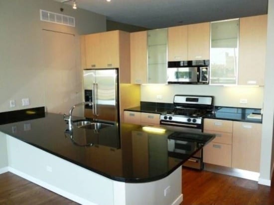 Kitchen - 950 W Erie St