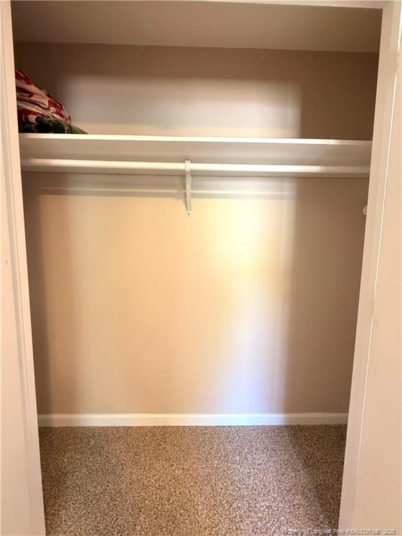 Building Photo - 1030 Rim Rd