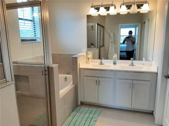 Building Photo - 12771 Anthorne Ln