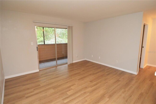 Building Photo - 1400 Gandy Blvd N