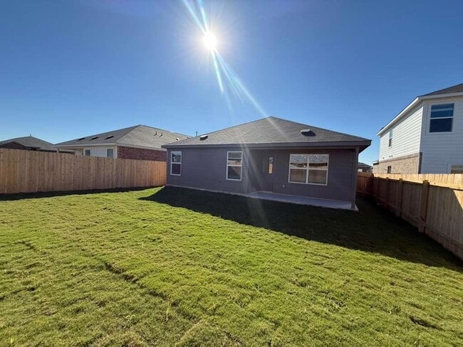 Building Photo - 205 Herald Dr