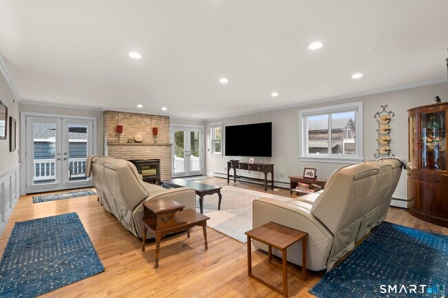 Building Photo - 58 Chapman Ave