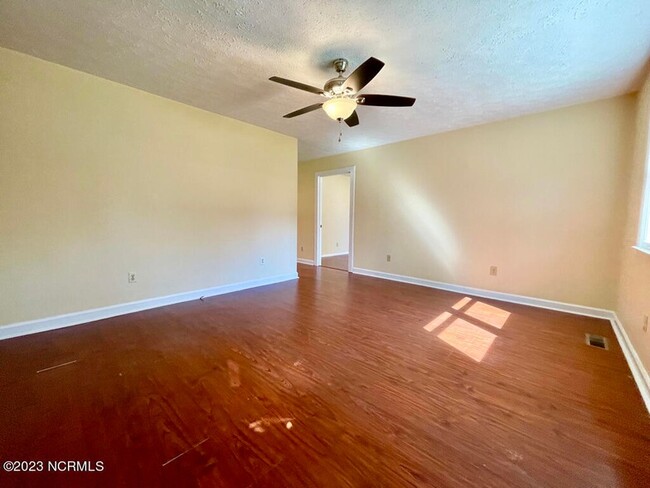 Building Photo - 3804 Brandywine Dr