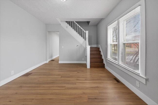 Building Photo - 2956 Central Ave - $1,200/mo.