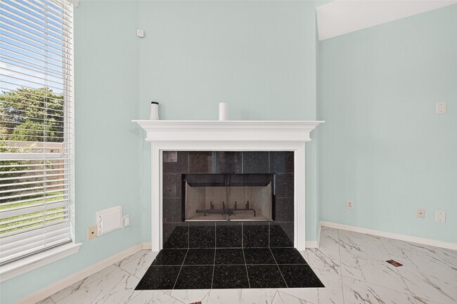 Building Photo - 12338 Ashford Hollow Dr