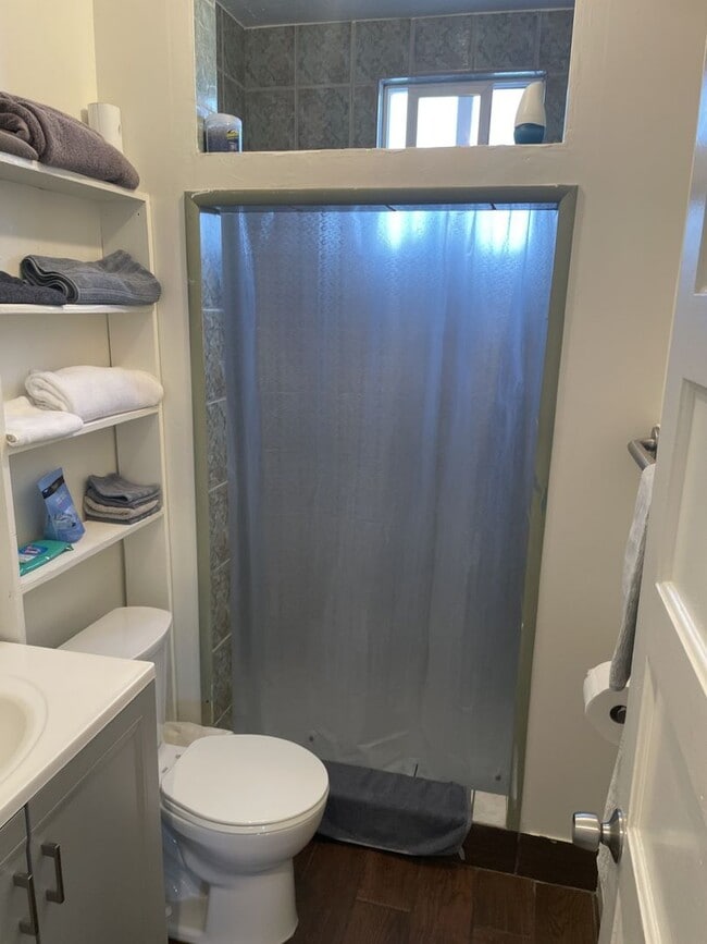 Building Photo - Wonderful Newly Remodeled 2 Bedroom House in Prime Alhambra Location