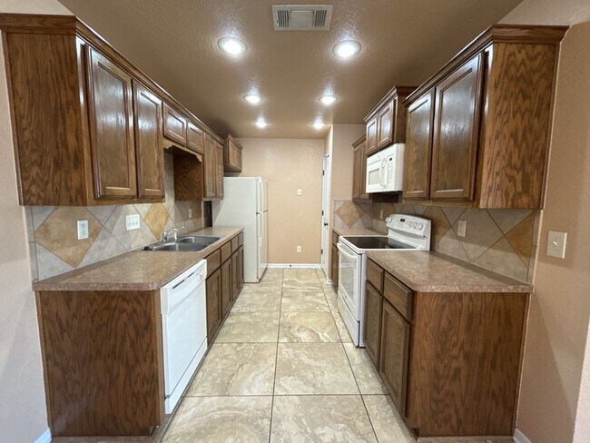 Building Photo - 4705 Autumn Valley Dr