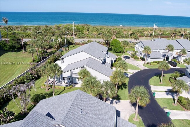 Building Photo - 4949 N Hwy A1A