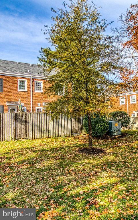 Building Photo - 4638 30th Rd S