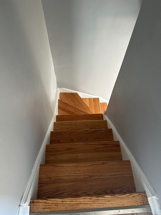 Building Photo - 6 Kelly Pkwy