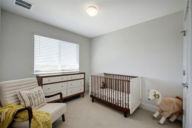 Building Photo - 9615 Morning Iris Dr