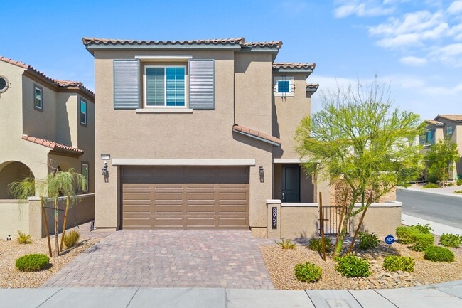 Primary Photo - Stunning 3 Bedroom Home with SOLAR in Skye...
