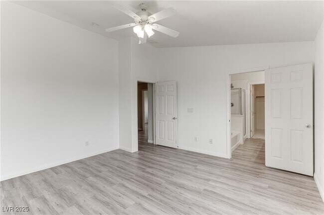 Building Photo - 5614 Midnight Breeze St