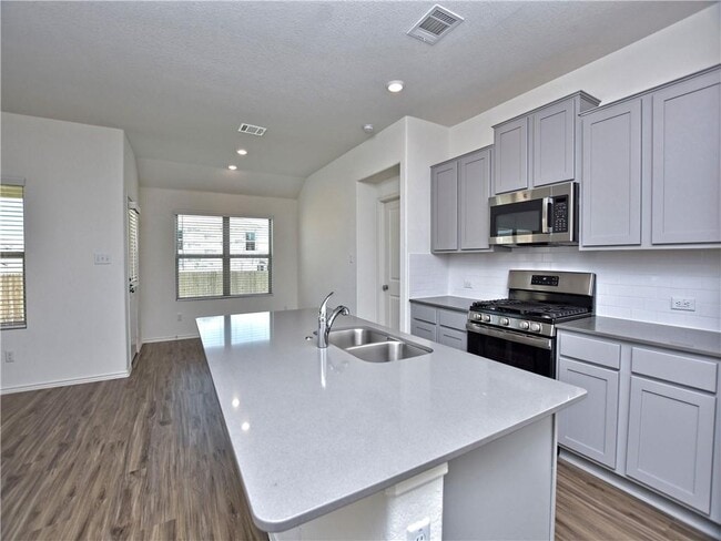 Building Photo - 21413 Wilmiller Ln