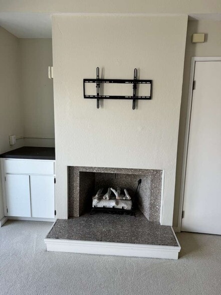 Building Photo - 7 Embarcadero W