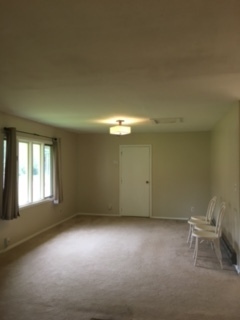 Building Photo - 3 Bedroom Ranch Home Avail August 2025;  M...