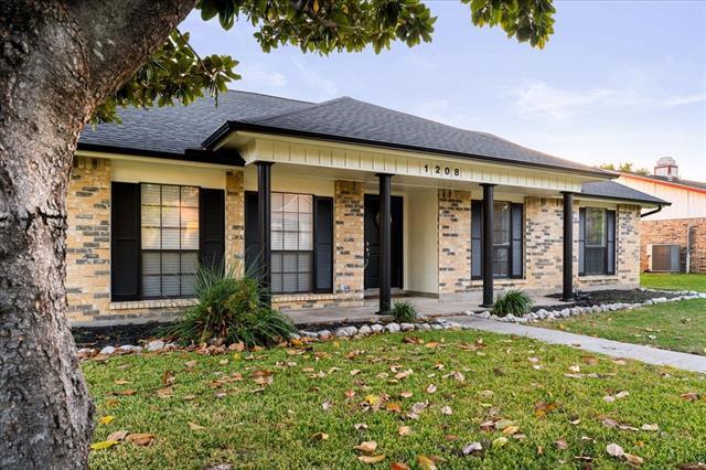 Building Photo - 1208 Kesser Dr