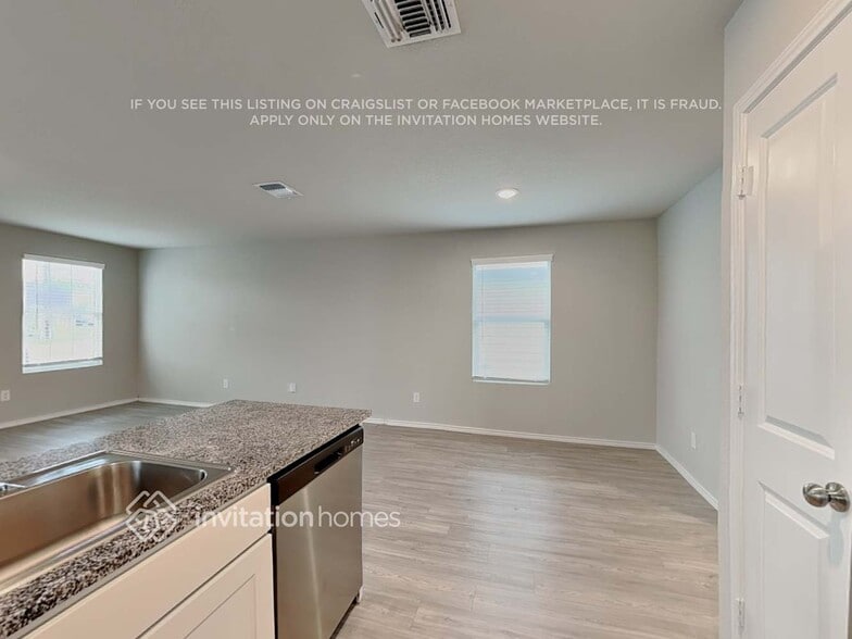 Building Photo - 5407 Verdugos Pl