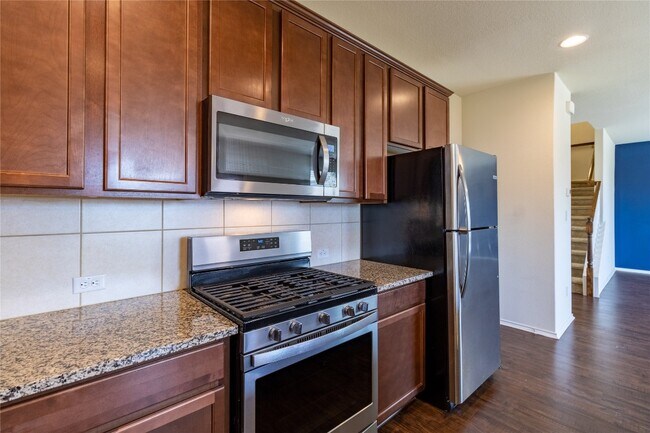 Building Photo - 11801 Jackson Fls Wy