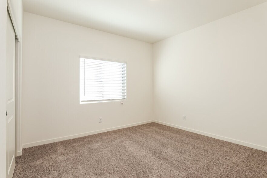 Building Photo - 24598 W St Anne Ave