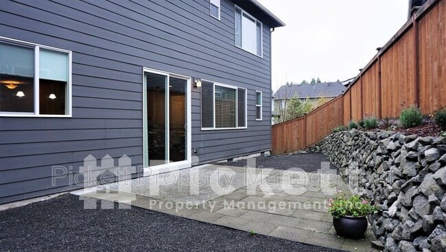 Building Photo - 1861 Claret Loop NW