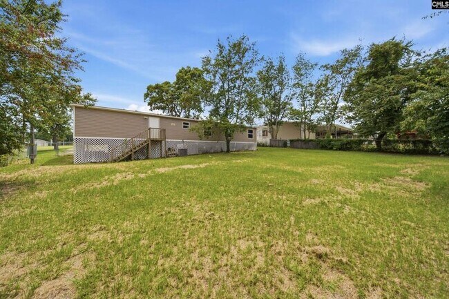 Building Photo - 233 Peeler Rd