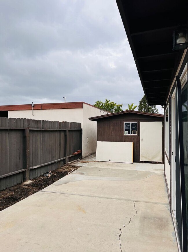 Building Photo - **Spacious Casita Style Condo 3 Bedrooms 2 Bathrooms**