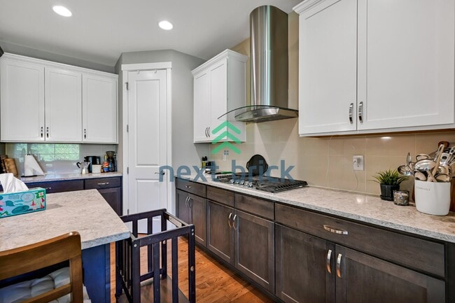 Building Photo - Discover Spacious Comfort: Stunning 5-Bedroom Home with 3.5 Baths in Snoqualmie!