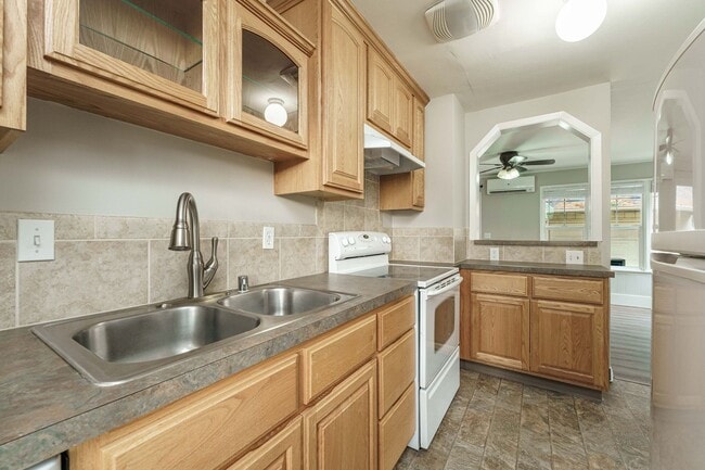 Building Photo - Krug 1201-1203