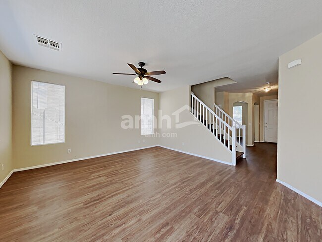 Building Photo - 1026 E Chambers St