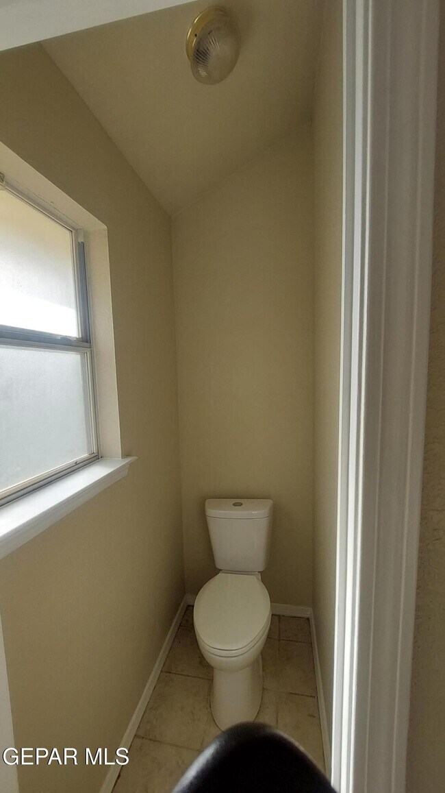 Building Photo - 7744 Luz De Camino Way