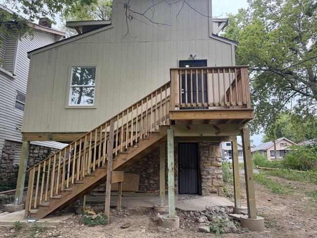 Building Photo - 3921 Garfield Ave