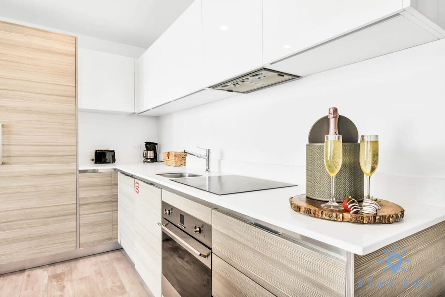 Building Photo - 777 N Ocean Dr