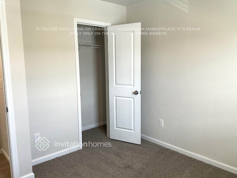 Building Photo - 1118 Woodhouse Dr