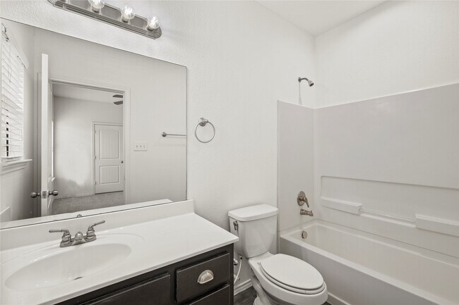 Building Photo - 13002 Idledale Dr