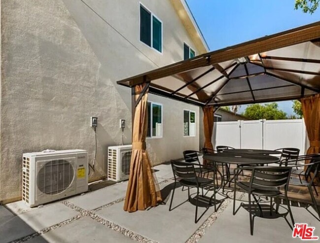 Building Photo - 1913 N Manning St