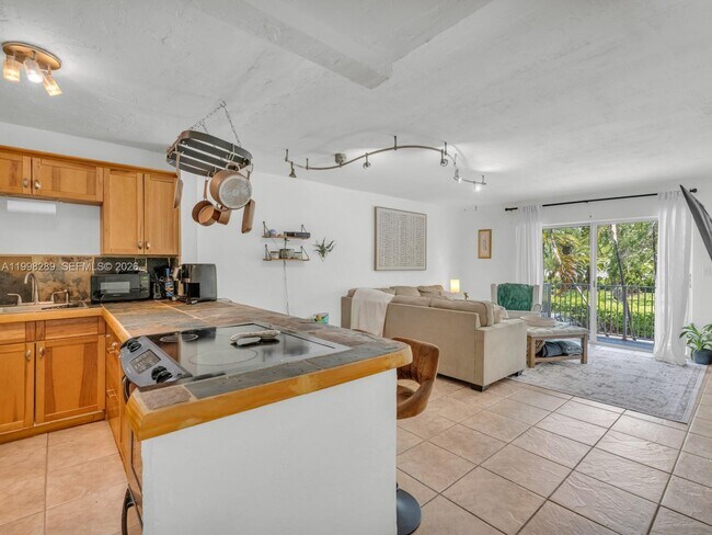 Building Photo - 7403 SW 82nd St