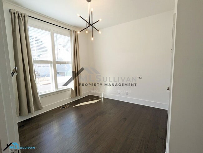 Building Photo - 1100 Fly Catcher Ct