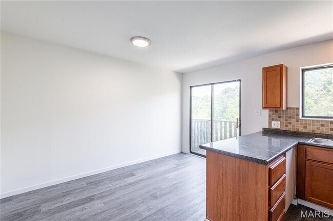 Building Photo - 3017 Pembroke Ln