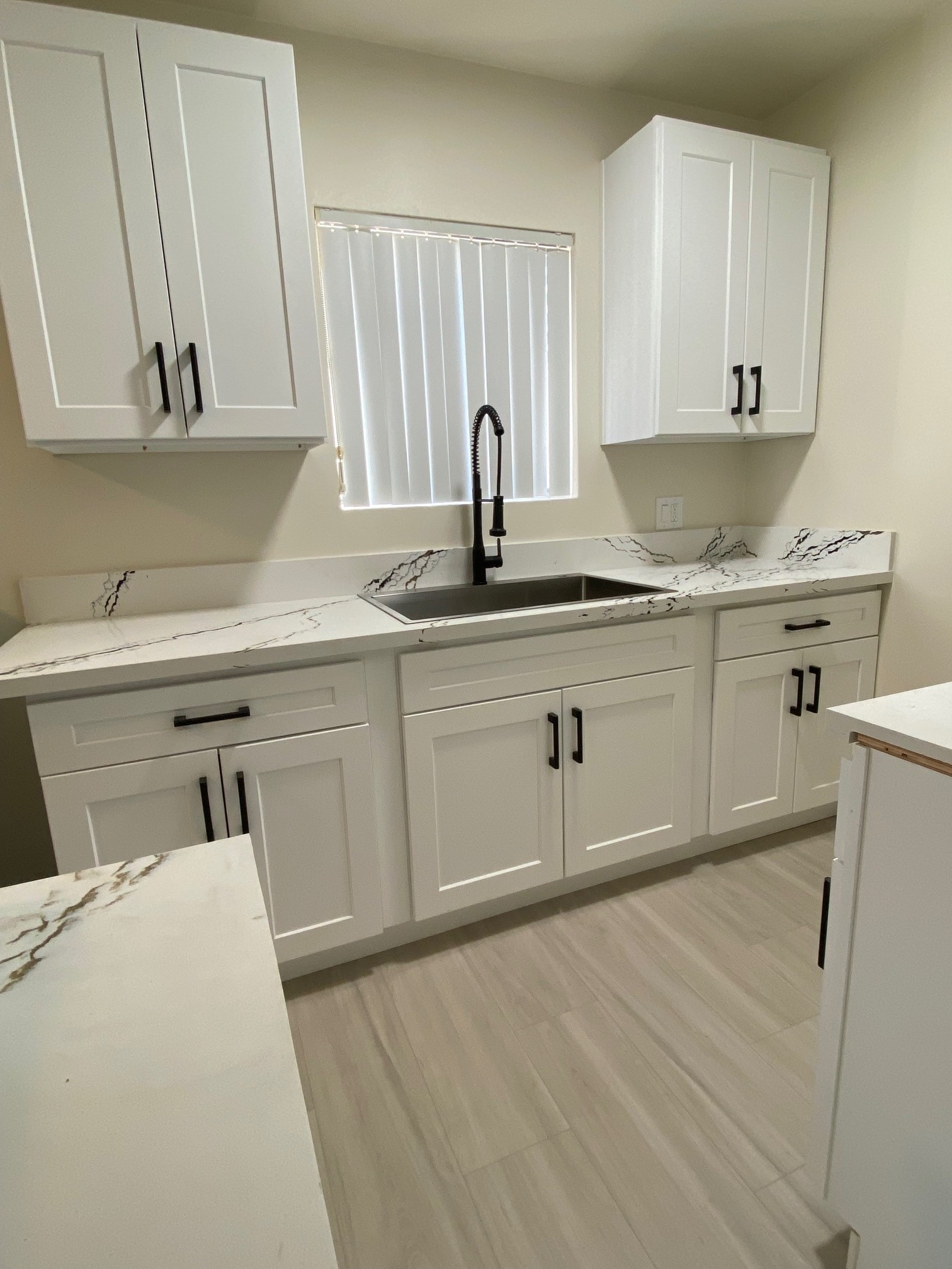 Building Photo - 626 E Chevy Chase Dr