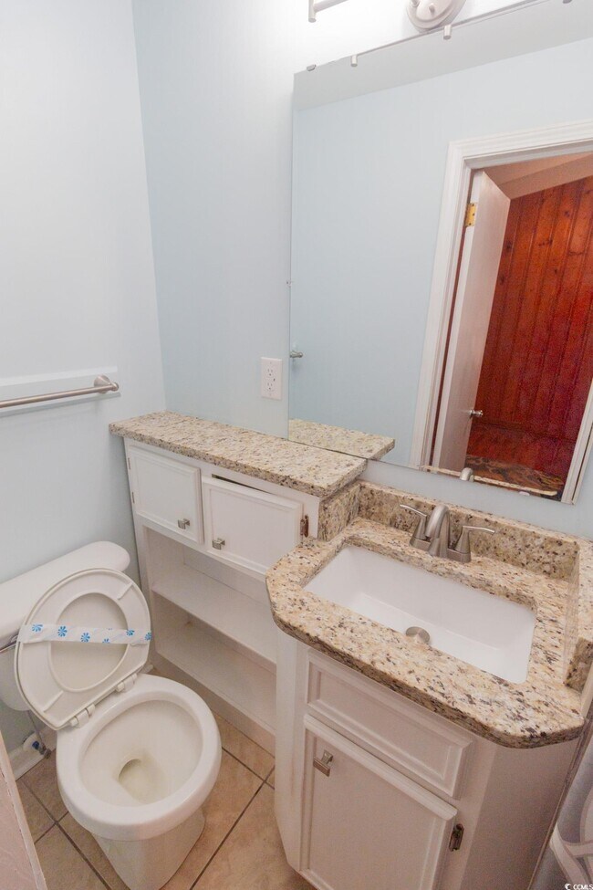 Building Photo - 4718 Seaview St