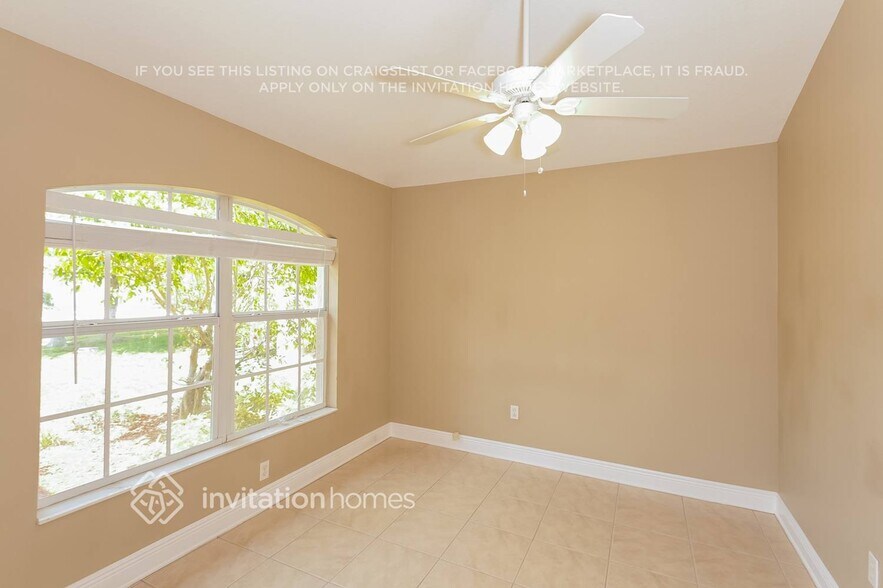 Building Photo - 5268 Layton Dr