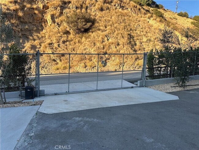 Building Photo - 7300 Santa Susana Pass Rd