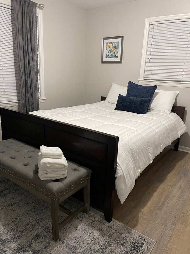 Building Photo - 225 William Hardin Rd