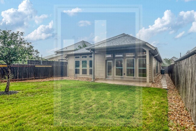 Building Photo - 308 Lacey Oak Lp