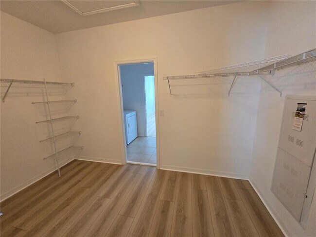 Building Photo - 11839 Cross Vine Dr