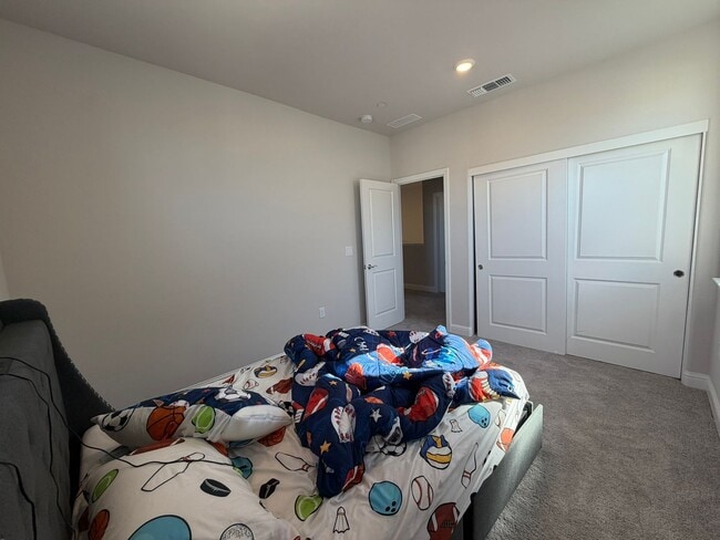 Building Photo - Beautiful 5 bedroom, 4 bathroom 2 story home in Rancho Cordova!!!