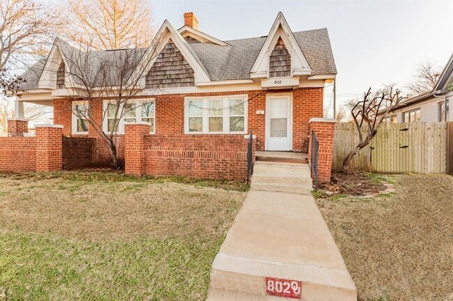 Primary Photo - 802 NW 31st St