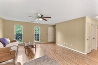 Building Photo - 405 Whispering Ln
